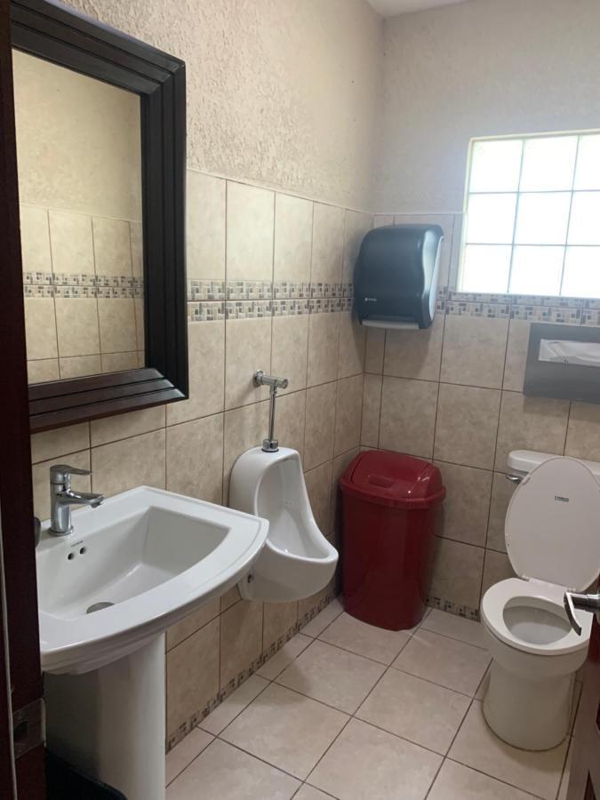 One South Place Hotel Belize City Exterior photo